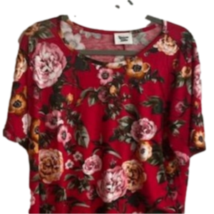 Women's 2XL Floral Top.  NWOT .  Unicorn Tribe